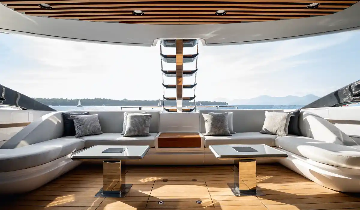 Azimut - S10 - Luxury Yacht Rentals Near me - Used Luxury Yachts Near me - Exclusive Concierge Club.webp